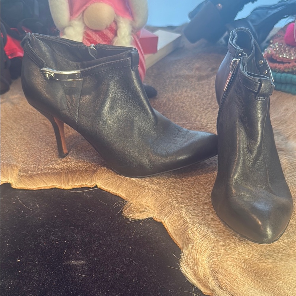Elegant Black Leather Ankle Boots